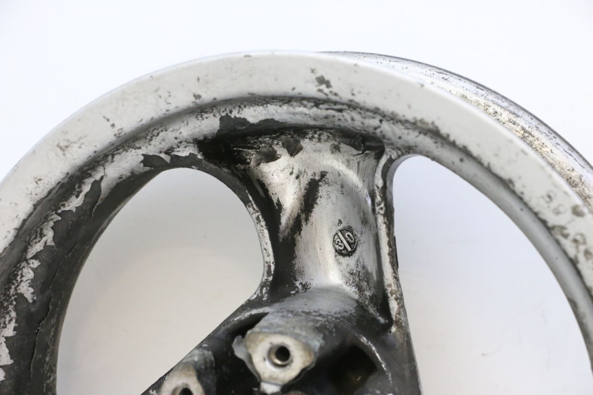 photo de ARO TRASEIRO KYMCO GRAND DINK 125 (2002 - 2007) - Outro ângulo de visão