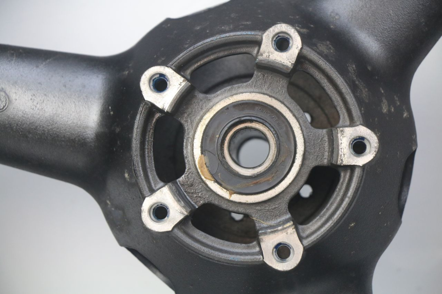 photo de ARO TRASEIRO SUZUKI GSF N BANDIT 600 (2000 - 2004) - Peça verificada