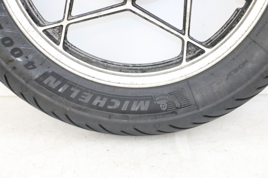 photo de ARO TRASEIRO SUZUKI GSX E 250 (1982 - 1983) - Ampliação dos componentes