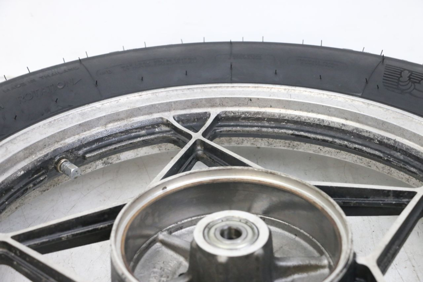 photo de ARO TRASEIRO SUZUKI GSX E 250 (1982 - 1983) - Zoom do estado de desgaste