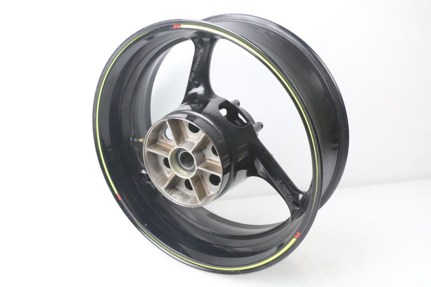 photo de ARO TRASEIRO SUZUKI GSX-R GSXR K16 1000 (2012 - 2016) - Detalhes característicos