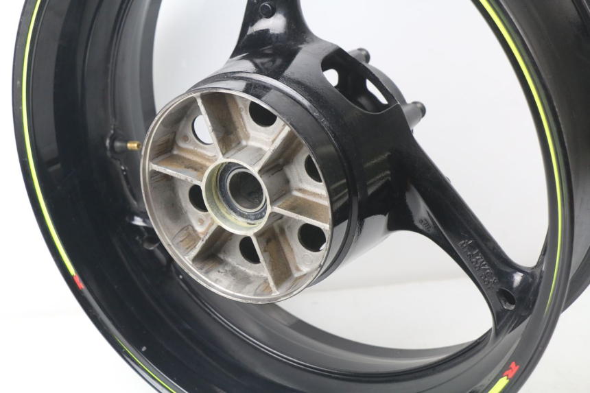 photo de ARO TRASEIRO SUZUKI GSX-R GSXR K16 1000 (2012 - 2016) - Ampliação dos componentes