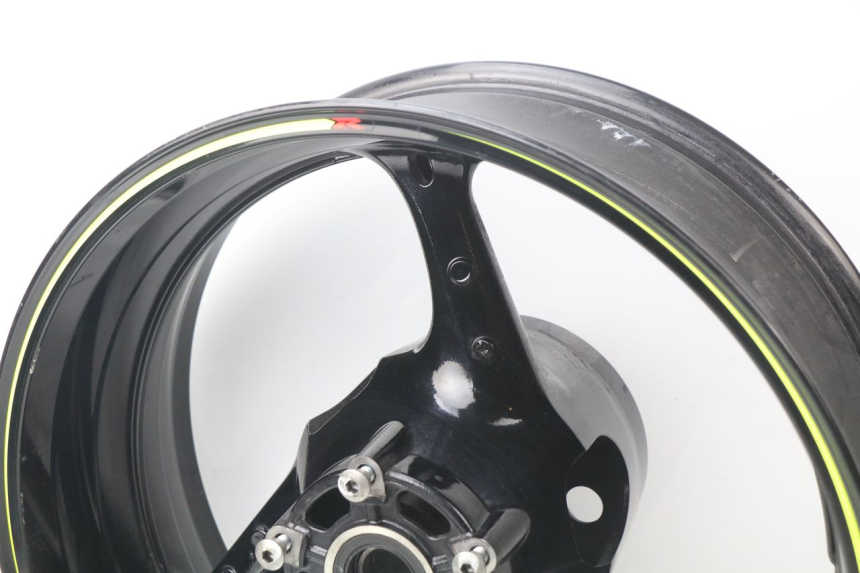 photo de ARO TRASEIRO SUZUKI GSX-R GSXR K16 1000 (2012 - 2016) - Vista de perto