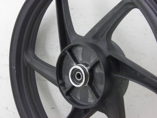 photo de ARO TRASEIRO HONDA CBF 125 (2009 - 2015) - Detalhe da peça