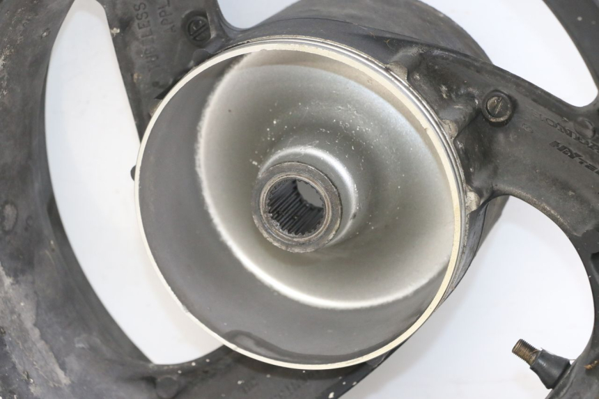 photo de ARO TRASEIRO HONDA FES S-WING SWING 125 (2007 - 2015) - Outro ângulo de visão