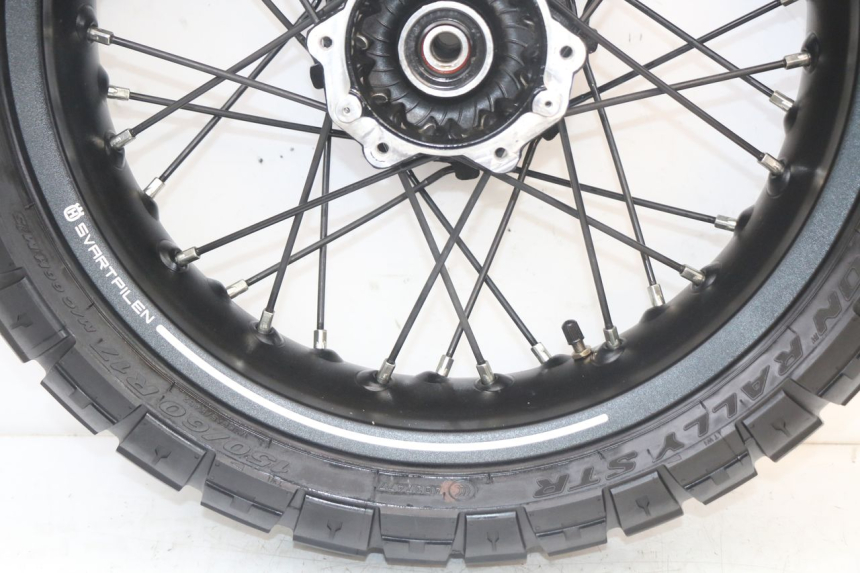 photo de ARO TRASEIRO HUSQVARNA SVARTPILEN 401 (2018 - 2023) - Ampliação técnica