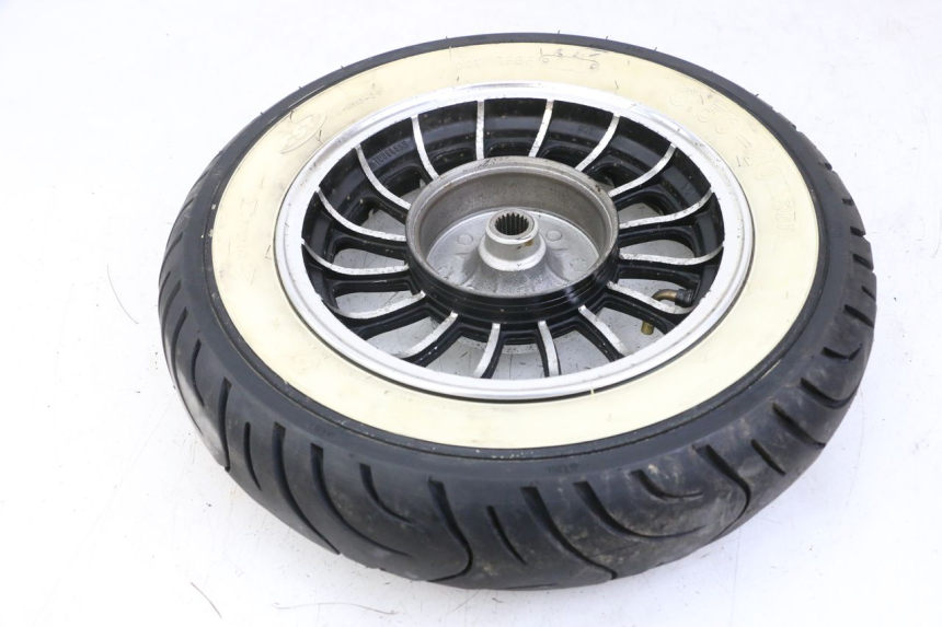 photo de ARO TRASEIRO JM MOTORS VX 125 (2022 - 2025) - Detalhes característicos