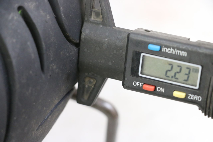 photo de ARO TRASEIRO JM MOTORS VX 125 (2022 - 2025) - Zoom do estado de desgaste