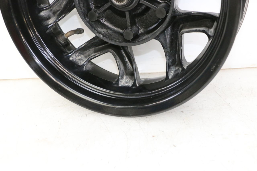 photo de ARO TRASEIRO SYM JOYMAX 125 (2010 - 2017) - Outro ângulo de visão