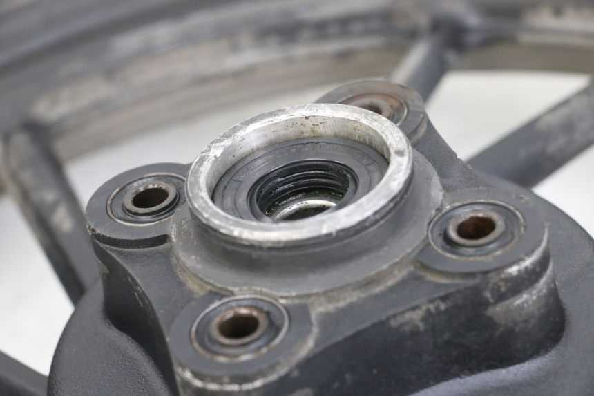 photo de ARO TRASEIRO KYMCO K-PW K-PIPE 50 (2012 - 2017) - Detalhe da peça