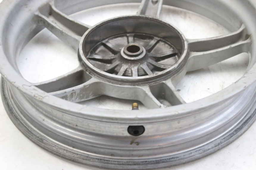 photo de ARO TRASEIRO PIAGGIO LIBERTY 4T 50 (2004 - 2008) - Outro ângulo de visão