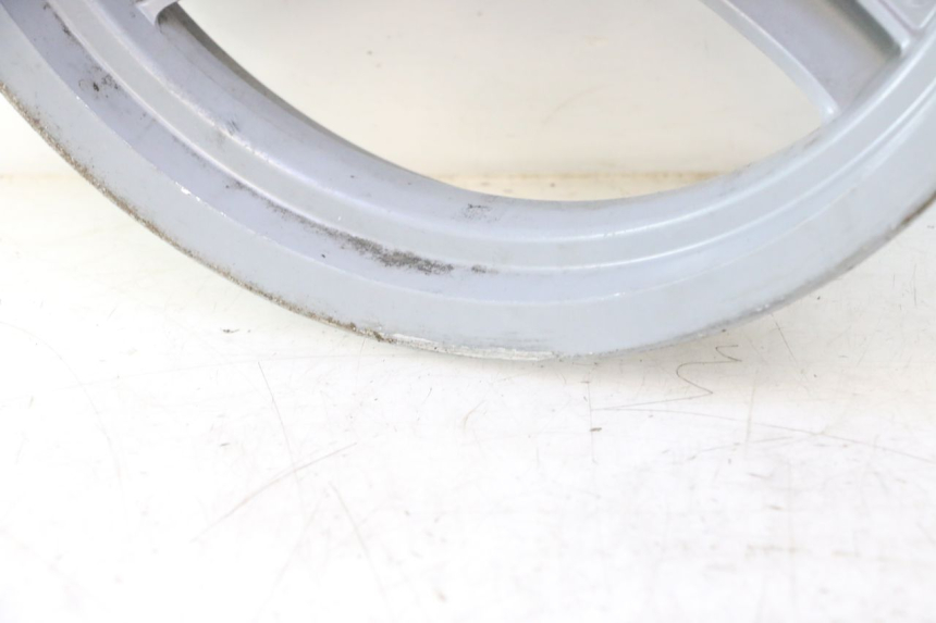 photo de ARO TRASEIRO PEUGEOT LUDIX 50 (2005 - 2007) - Zoom do estado de desgaste