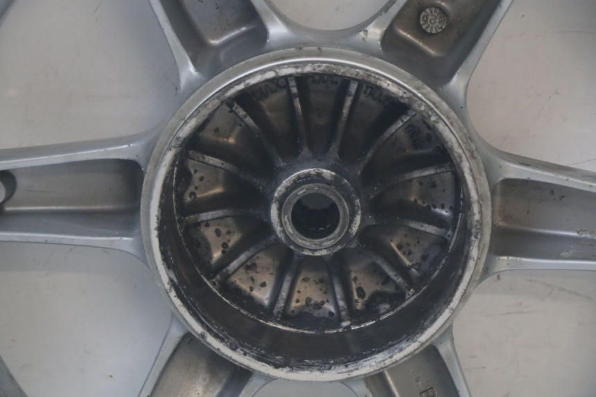photo de ARO TRASEIRO MBK MACH G AC 50 (2002 - 2014) - Detalhes característicos