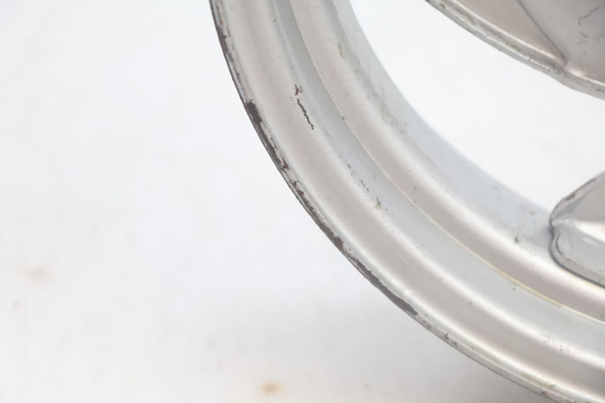 photo de ARO TRASEIRO SYM MIO 50 (2005 - 2010) - Detalhes característicos