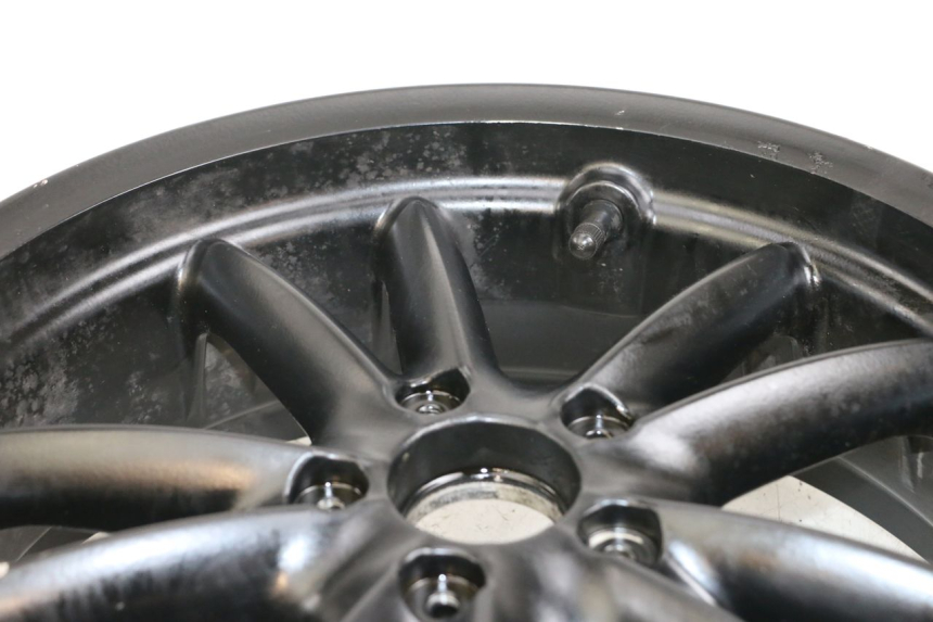 photo de ARO TRASEIRO PIAGGIO MP3 500 (2011 - 2015) - Detalhes característicos