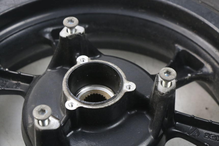 photo de ARO TRASEIRO MBK MW TRYPTIK 125 (2017 - 2022) - Pontos de fixação
