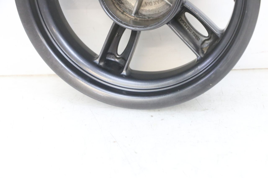 photo de ARO TRASEIRO YAMAHA NEOS NEO'S 4T 50 (2008 - 2016) - Zoom do estado de desgaste