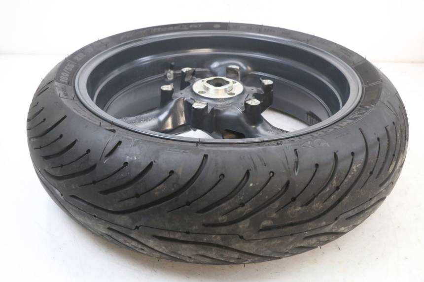 photo de ARO TRASEIRO MOTO GUZZI NORGE 8V GT 1200 (2011 - 2016) - Detalhe da peça