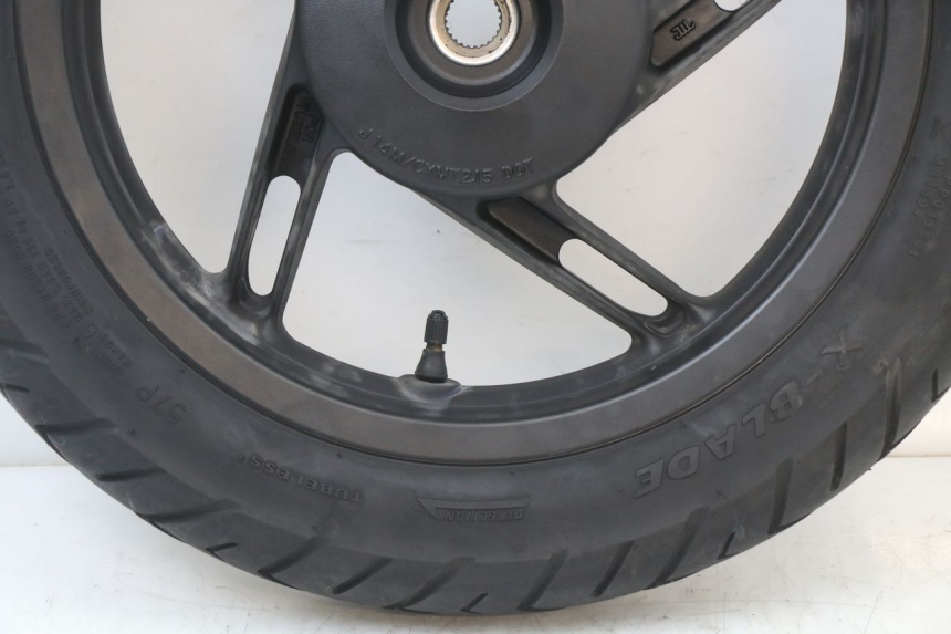 photo de ARO TRASEIRO HONDA PCX (JF28) 125 (2009 - 2011) - Zoom do estado de desgaste