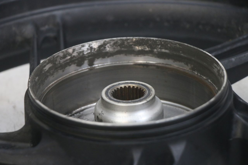 photo de ARO TRASEIRO HONDA PCX (JF47) 125 (2012 - 2013) - Outro ângulo de visão
