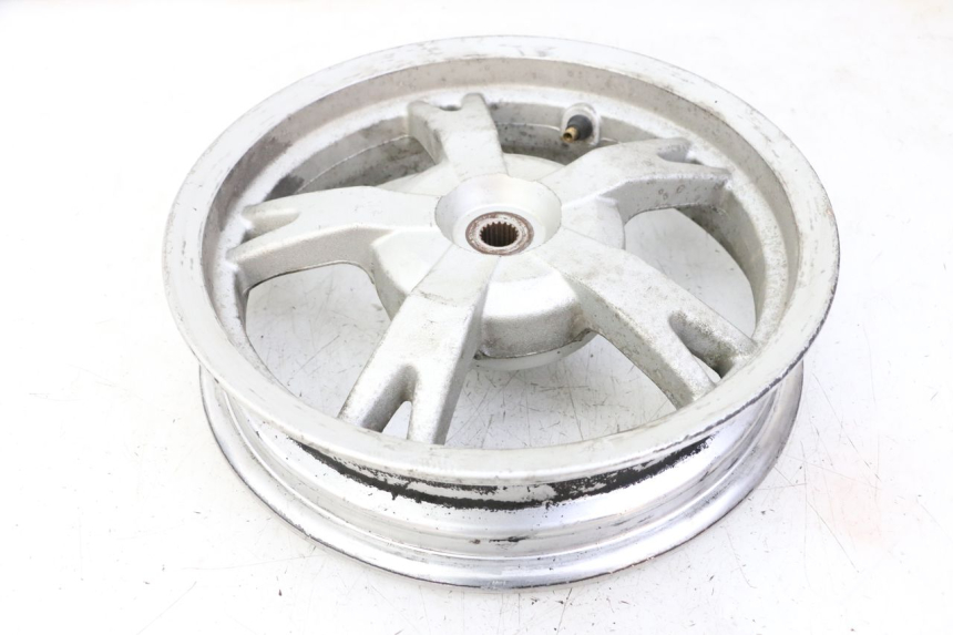 photo de ARO TRASEIRO PEUGEOT KISBEE 4T 50 (2010 - 2017) - Vista de perto
