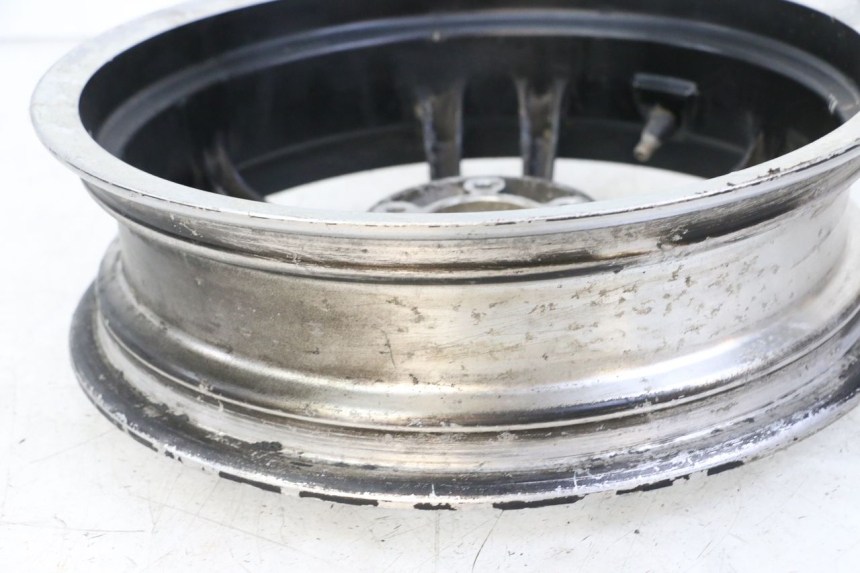 photo de ARO TRASEIRO PEUGEOT SPEEDFIGHT 3 LC 2T 50 (2009 - 2015) - Detalhes característicos