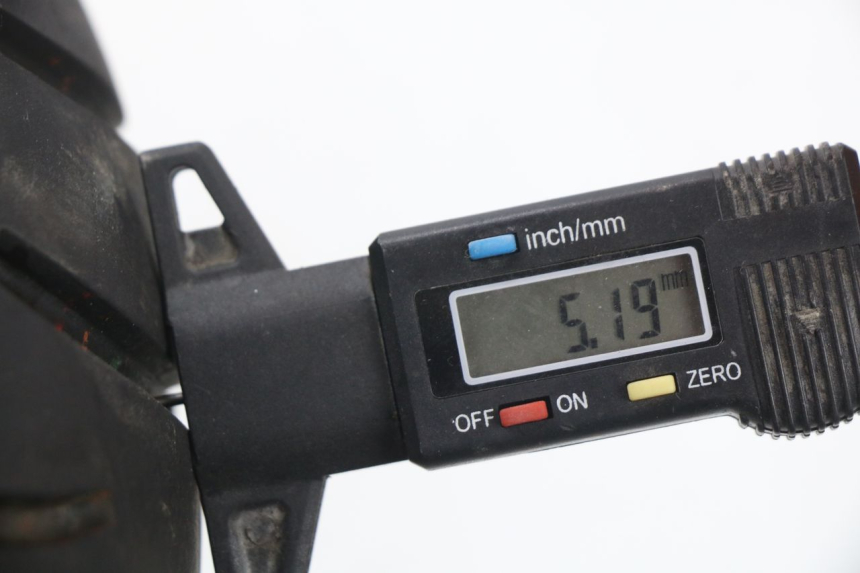 photo de ARO TRASEIRO RIDE RACE 2T 50 (2012 - 2017) - Pontos de fixação