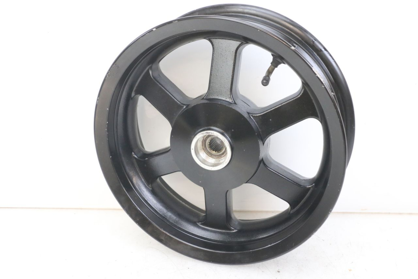 photo de ARO TRASEIRO KEEWAY RY6 2T 50 (2011 - 2019) - Vista principal