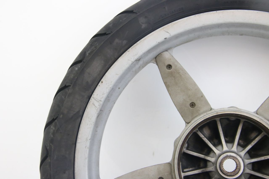 photo de ARO TRASEIRO APRILIA SCARABEO 4T 50 (2009 - 2017) - Detalhes característicos