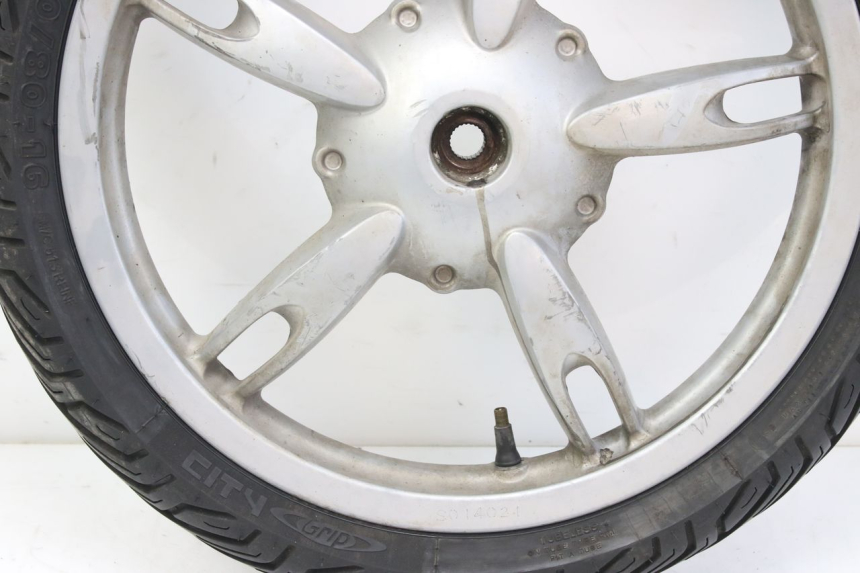 photo de ARO TRASEIRO APRILIA SCARABEO 100 (2003 - 2012) - Detalhes característicos