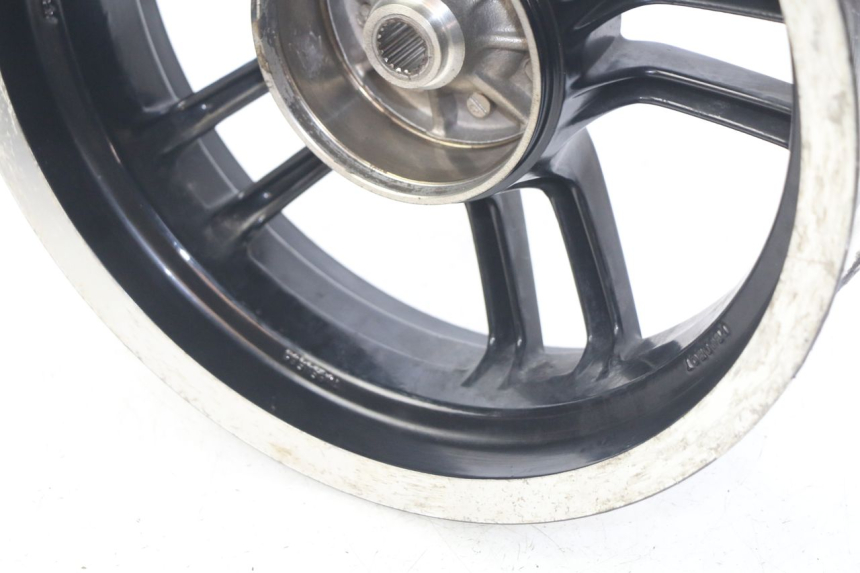 photo de ARO TRASEIRO PEUGEOT SPEEDFIGHT 3 AIR 50 (2009 - 2015) - Zoom do estado de desgaste