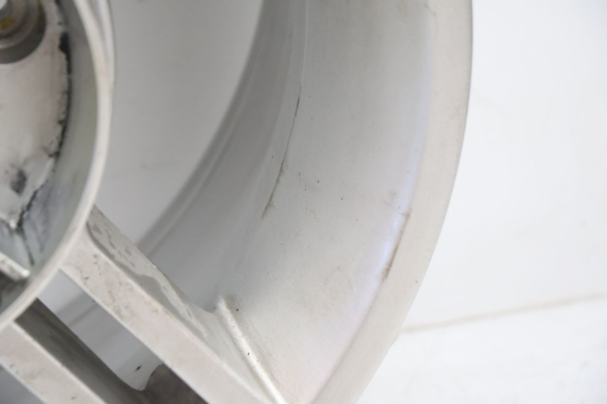 photo de ARO TRASEIRO CAN-AM SPYDER RS 1000 (2008 - 2012) - Estado da superfície