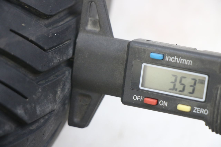 photo de ARO TRASEIRO APRILIA SR 2T 50 (2012 - 2017) - Zoom do estado de desgaste