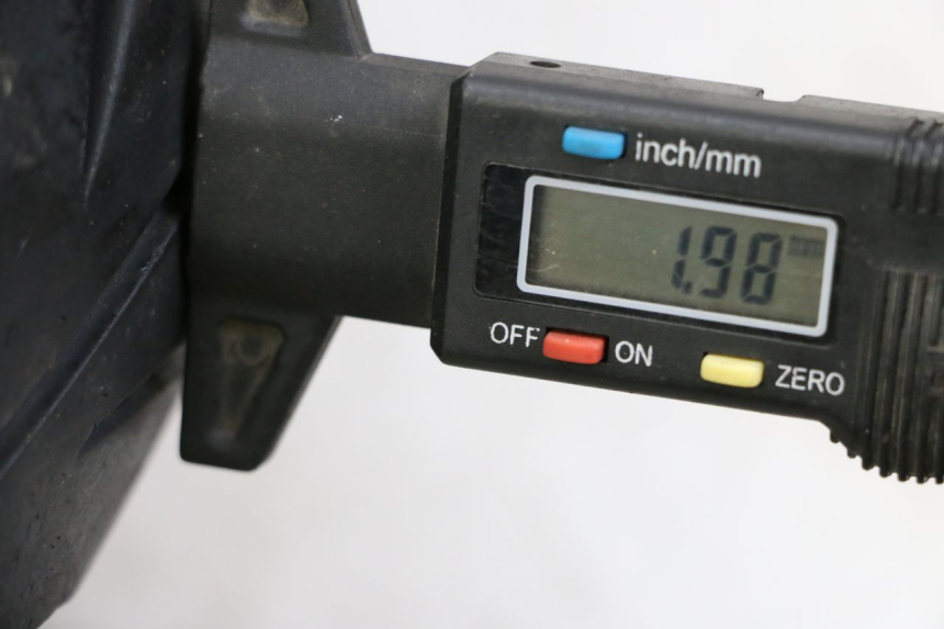 photo de ARO TRASEIRO APRILIA SR MOTARD 50 (2012 - 2018) - Zoom do estado de desgaste