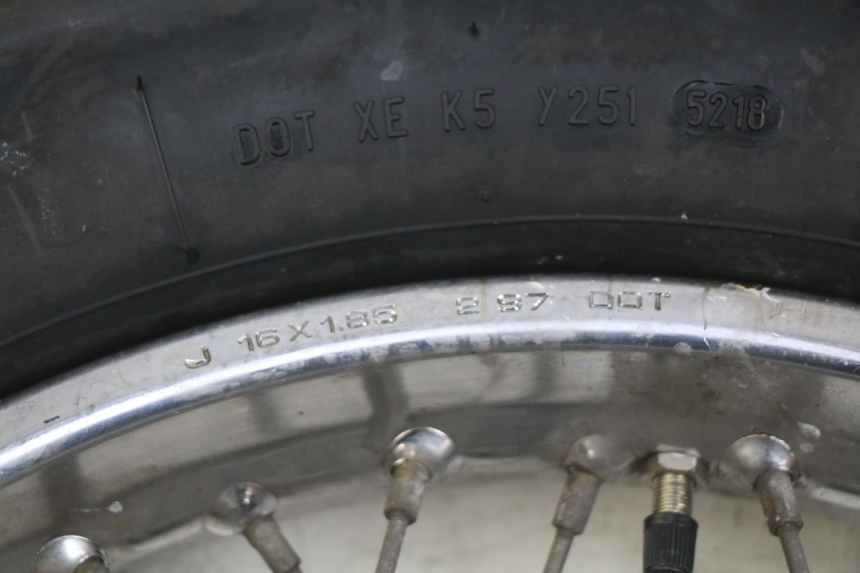 photo de ARO TRASEIRO YAMAHA SR 125 (1982 - 2003) - Zoom do estado de desgaste