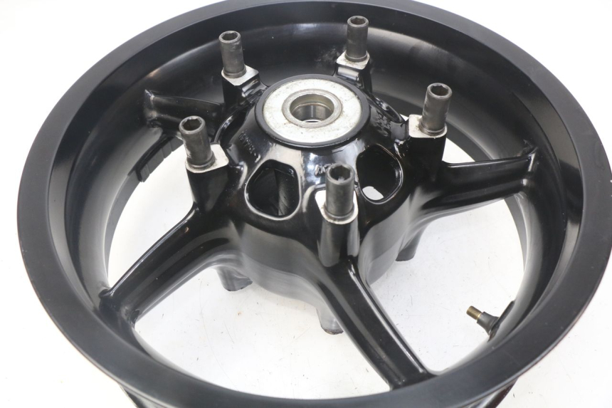 photo de ARO TRASEIRO APRILIA SRV 850 (2012 - 2017) - Zoom do estado de desgaste