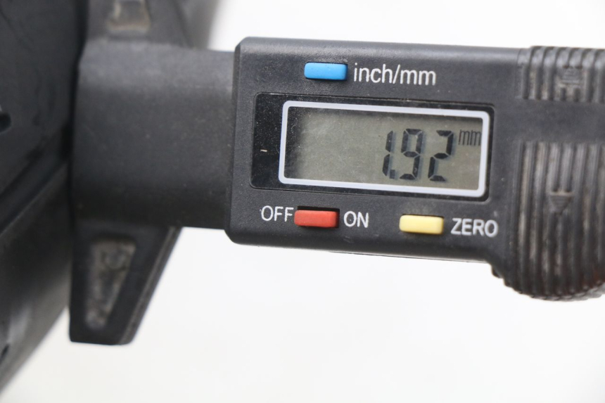 photo de ARO TRASEIRO FYM STRADA 50 (2007 - 2014) - Detalhe da peça
