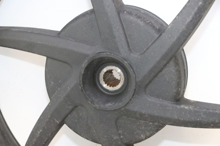 photo de ARO TRASEIRO KYMCO SUPER 8 2T 50 (2007 - 2013) - Detalhe da peça