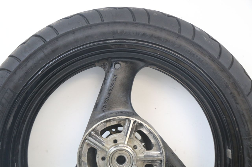 photo de ARO TRASEIRO SUZUKI GS F 500 (2004 - 2007) - Zoom do estado de desgaste