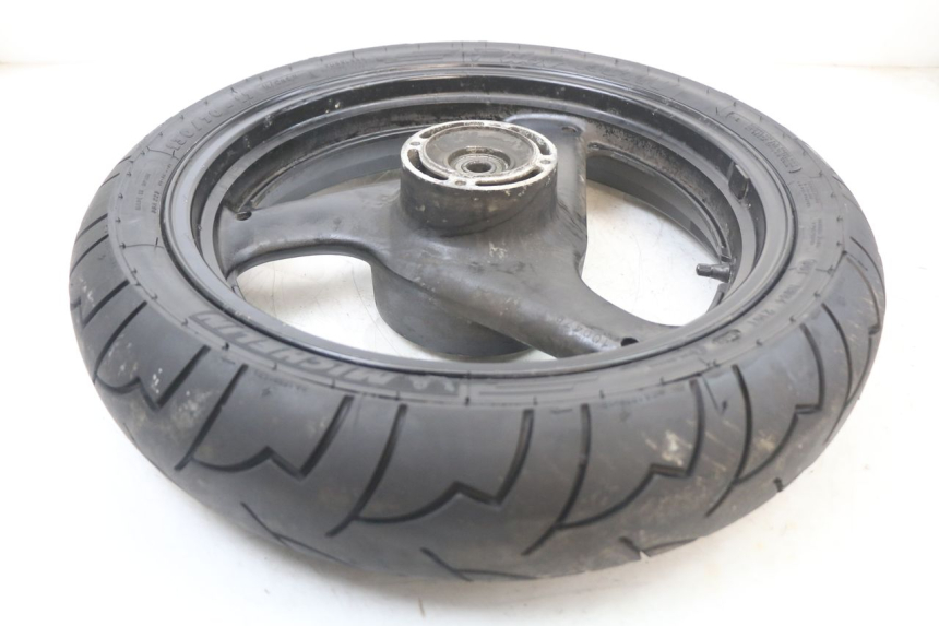 photo de ARO TRASEIRO SUZUKI GS F 500 (2004 - 2007) - Marcações e referências