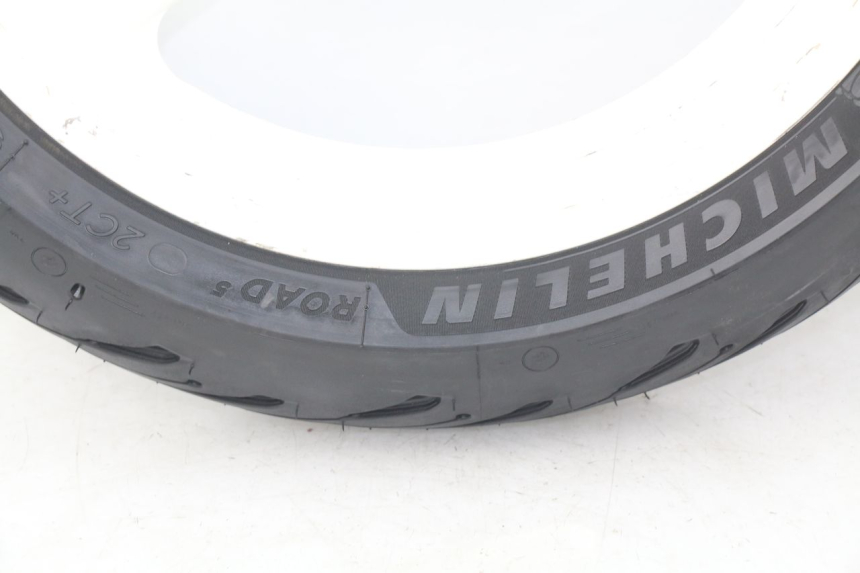 photo de ARO TRASEIRO SUZUKI SV S 650 (1999 - 2002) - Vista de perto