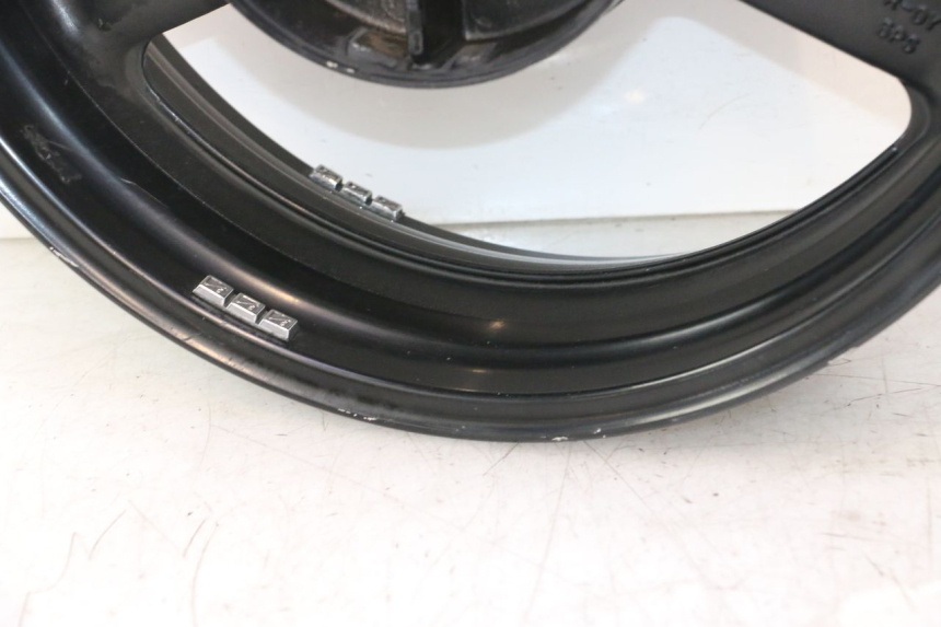 photo de ARO TRASEIRO YAMAHA TDM ABS 900 (2002 - 2014) - Peça verificada