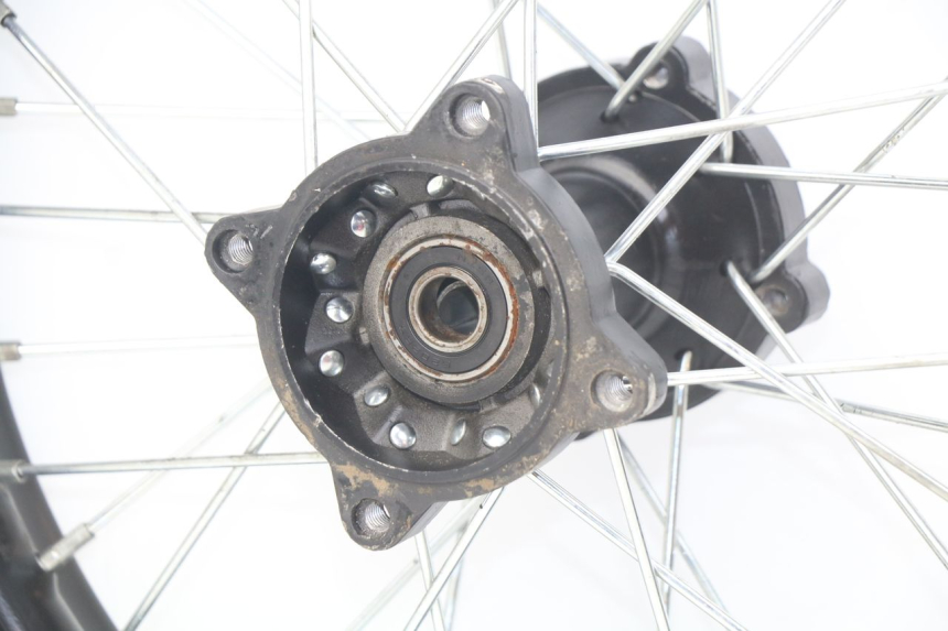 photo de ARO TRASEIRO NITRO MOTORS THUNDER 125 - Inspeção visual