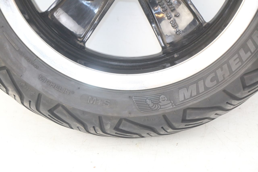 photo de ARO TRASEIRO PIAGGIO VESPA GTS IGET ABS 125 (2017 - 2023) - Pontos de fixação