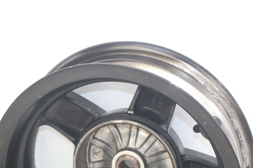 photo de ARO TRASEIRO PIAGGIO VESPA S 2T 50 (2007 - 2014) - Outro ângulo de visão