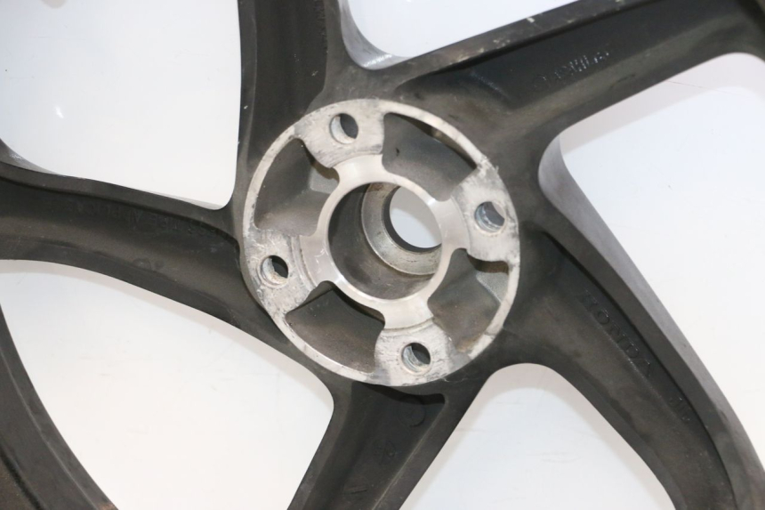 photo de ARO TRASEIRO HONDA VFR FI RC46 800 (1998 - 2001) - Ampliação dos componentes
