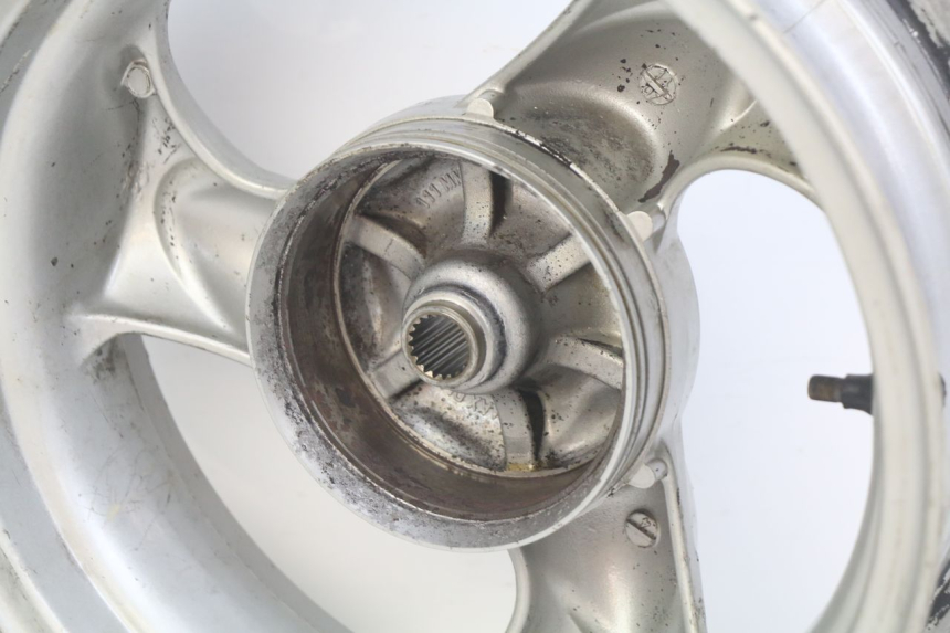 photo de ARO TRASEIRO KYMCO VITALITY 2T 50 (2004 - 2010) - Zoom do estado de desgaste