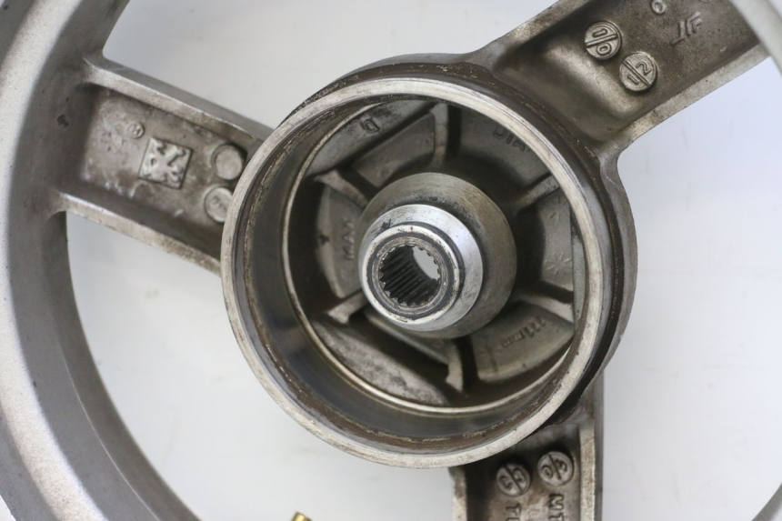 photo de ARO TRASEIRO PEUGEOT VIVACITY NEW 4T 50 (2008 - 2017) - Ampliação técnica