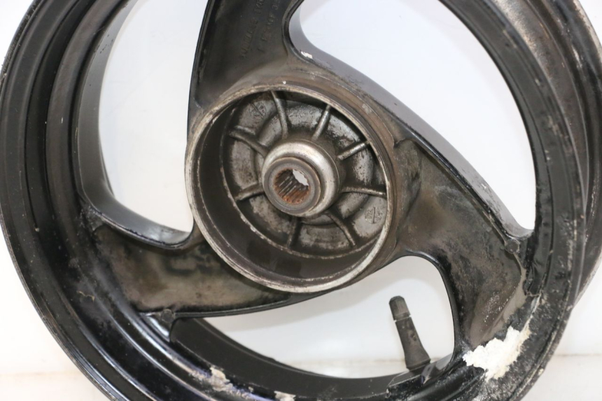 photo de ARO TRASEIRO PEUGEOT VIVACITY 50 (1998 - 2003) - Zoom do estado de desgaste