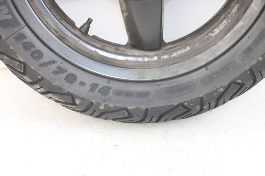 photo de ARO TRASEIRO YAMAHA XMAX X-MAX 125 (2006 - 2009) - Estado da superfície